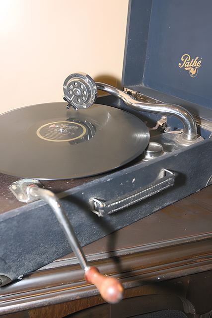 Pathé gramophone