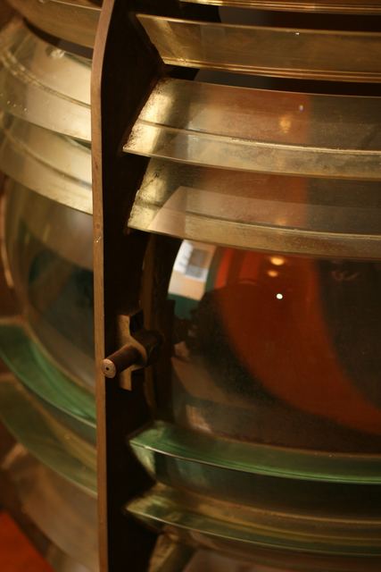 Fresnel lens