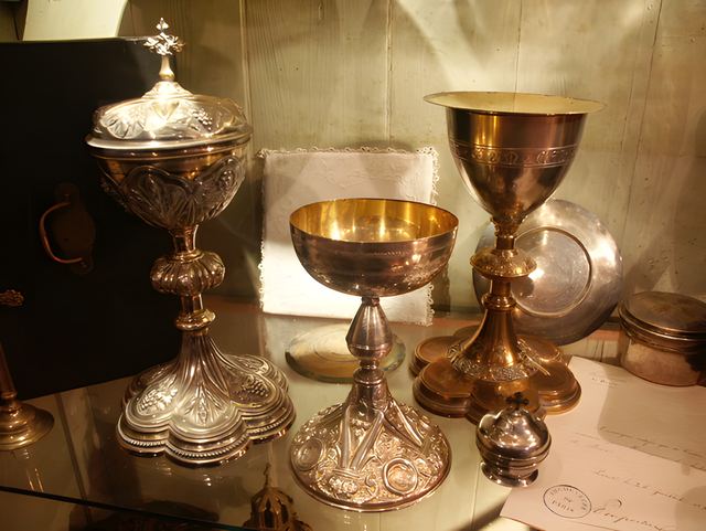 Chalices and ciborium